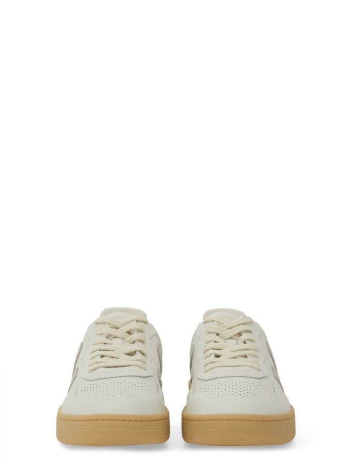 Veja SNEAKER "V-90"