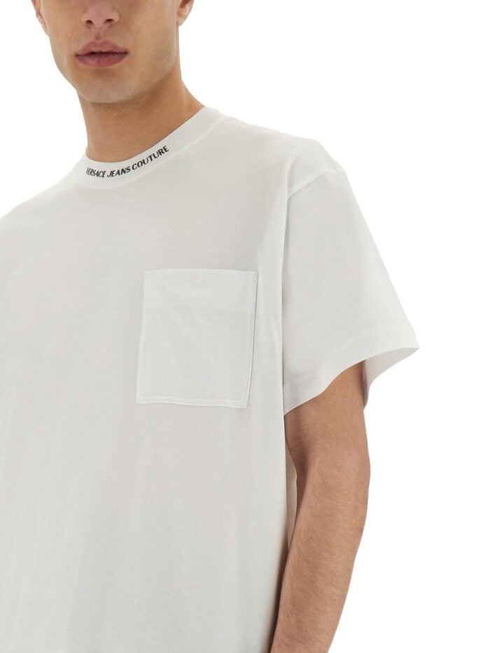 Versace Jeans Couture T-SHIRT WITH LOGO ON THE COLLAR