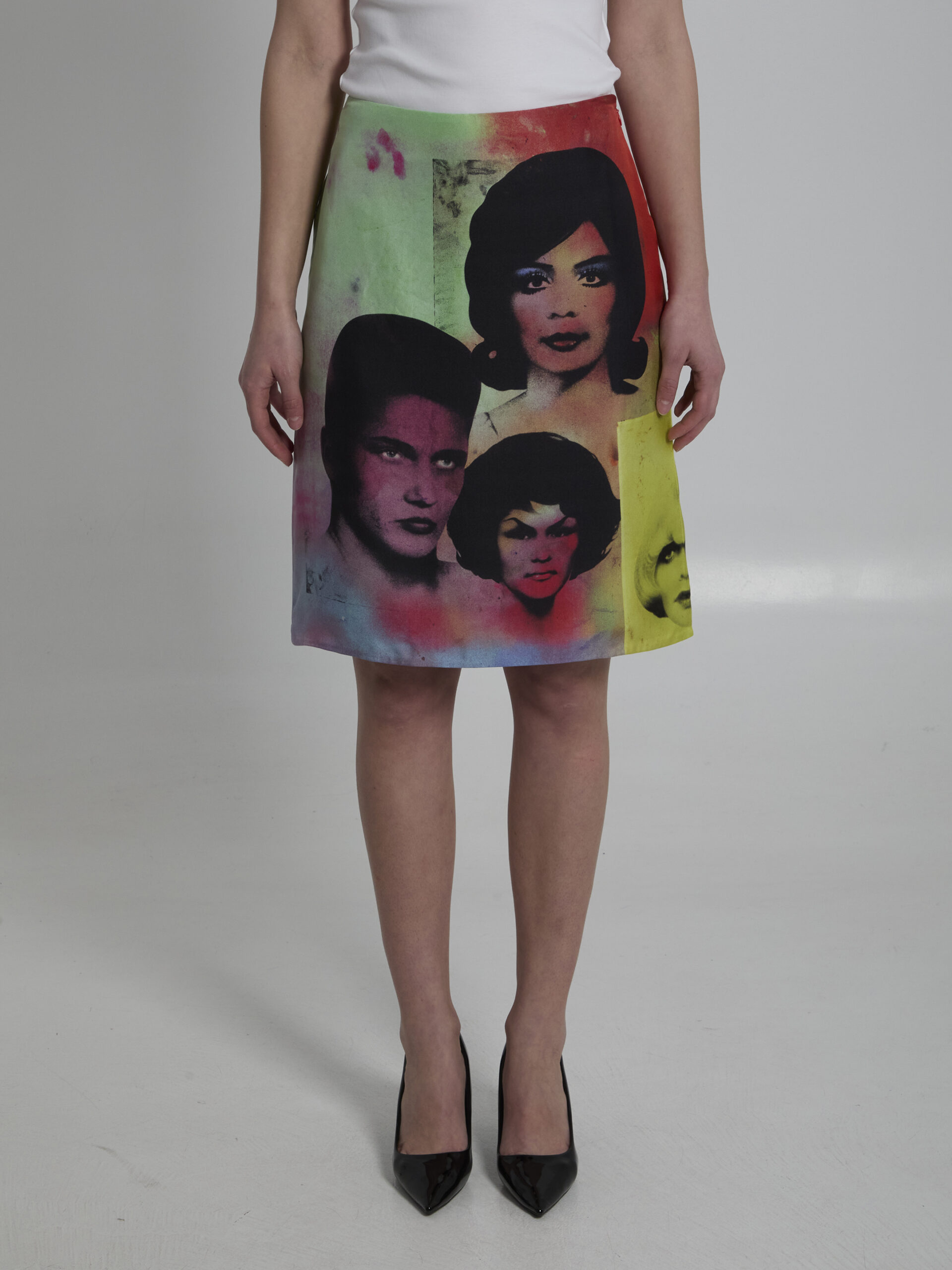 Versace Printed silk skirt