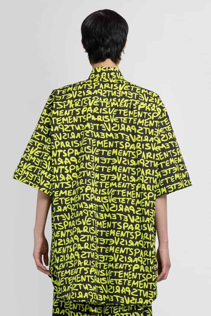 vetements all over logo short sleeve shirt VETEMENTS All Over Logo Short Sleeve Shirt