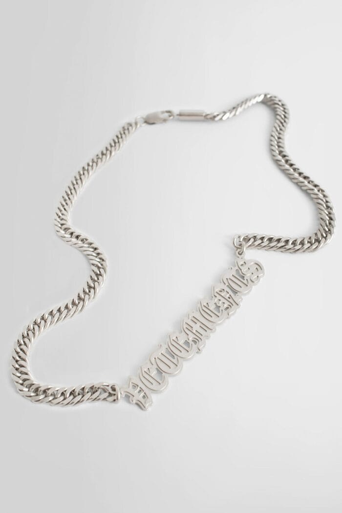 VETEMENTS Gothic Logo Necklace