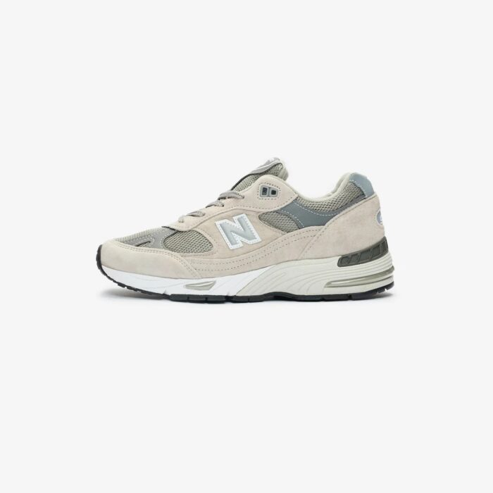 W991 New Balance Sneakers