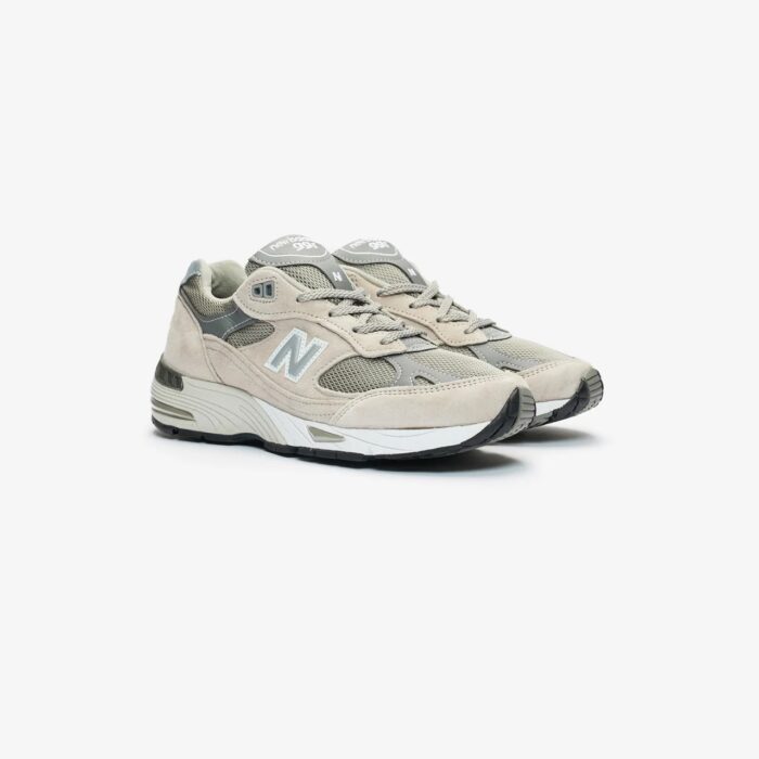 W991 New Balance Sneakers