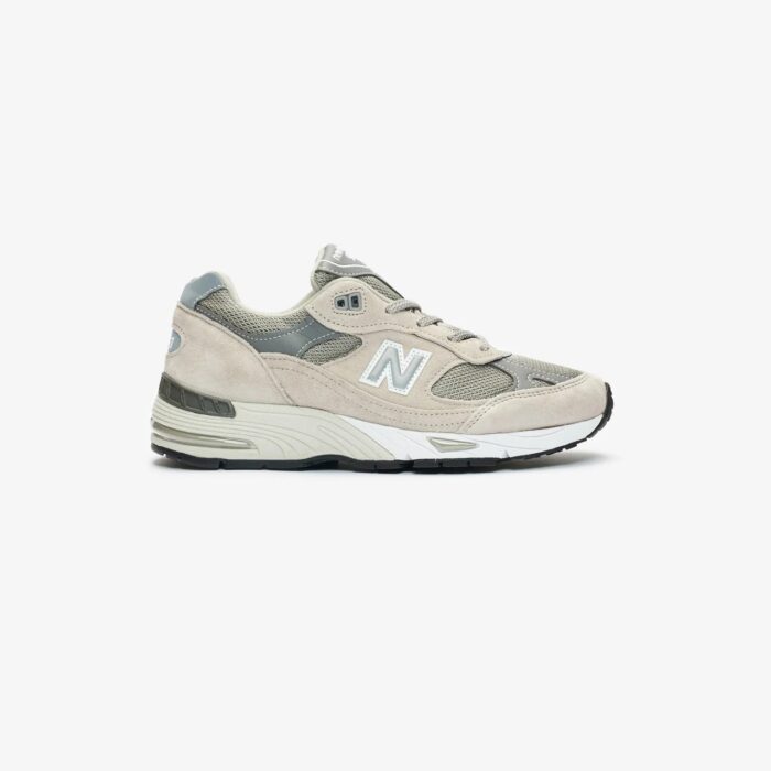 W991 New Balance Sneakers