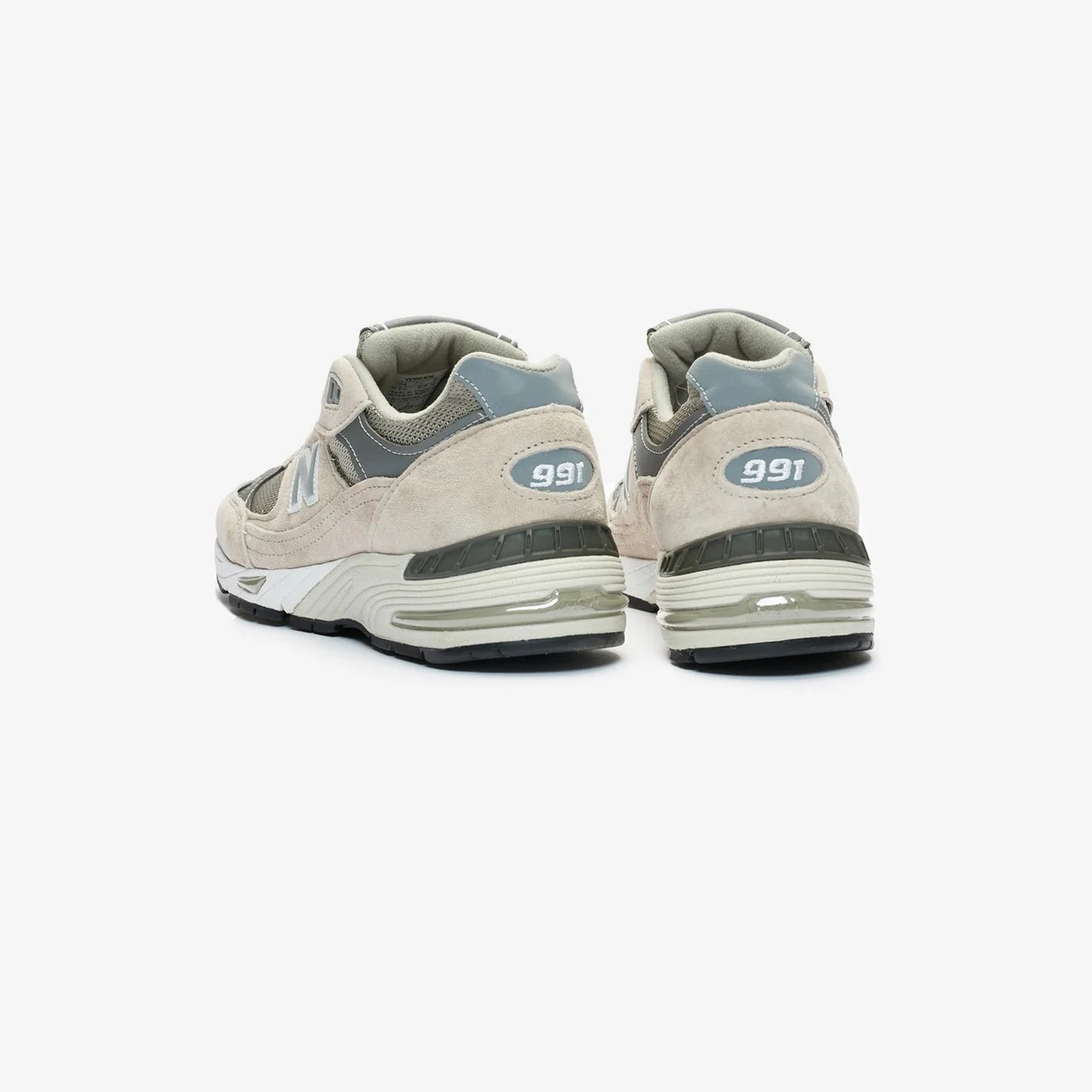W991 New Balance Sneakers