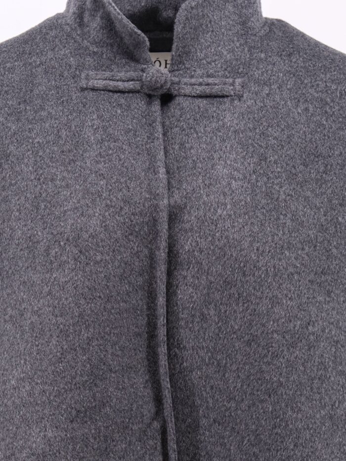 ROHE Wool Cape With Toggle