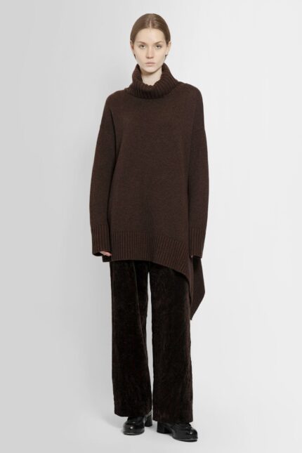 ZIGGY CHEN Asymmetric Turtleneck Sweater